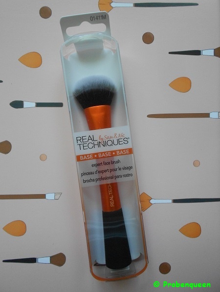 real-techniques-expert-face-brush-probenqueen