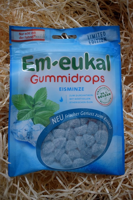 Beutel mit Em-Eukal Gummidrops Limited Edition Geschmacksrichtung Eisminze von Dr. Soldan