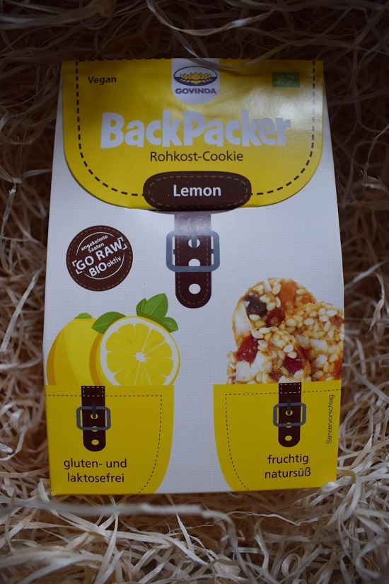 Brandnooz Genussbox Januar BackPacker Rohkost-Cookies Lemon