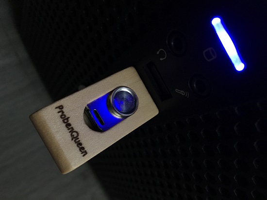 Stash der kleinste Holz-USB-Stick im PC